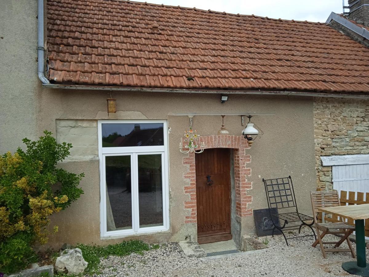 Maisonnette De Mamie Pouilly-en-Auxois Exterior photo